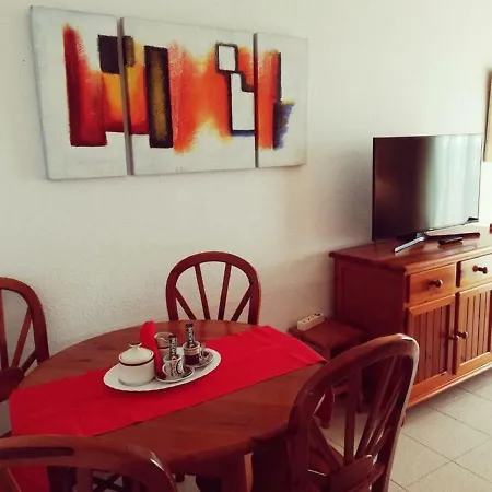 Apartamento Veramar En Paseo Marítimo Y Vistas Al Mar